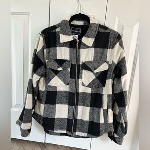Plaid Fall shacket- Youth size 14